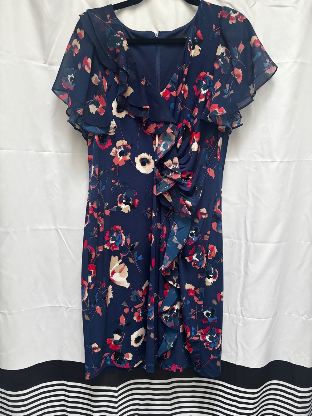 Floral Ruffle V-Neck Dress
